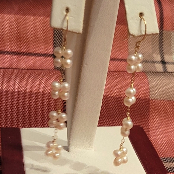 14KT YELLOW GOLD CULTURED PEARLS EARRINGS - Picture 2 of 5
